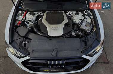Седан Audi A6 2019 в 