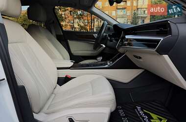 Седан Audi A6 2019 в 