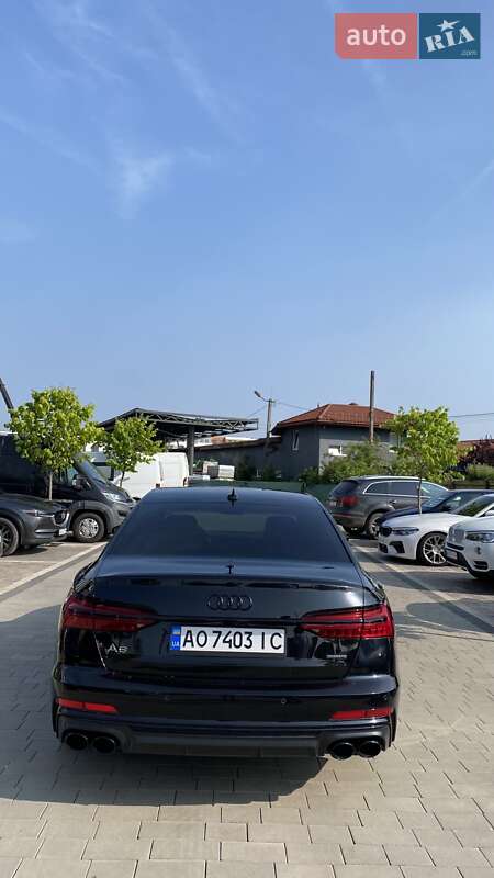 Седан Audi A6 2020 в Ужгороді