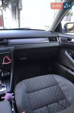 Универсал Audi A6 2004 в 