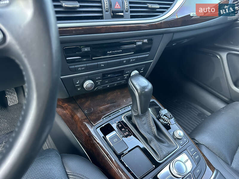 Седан Audi A6 2015 в Рівному