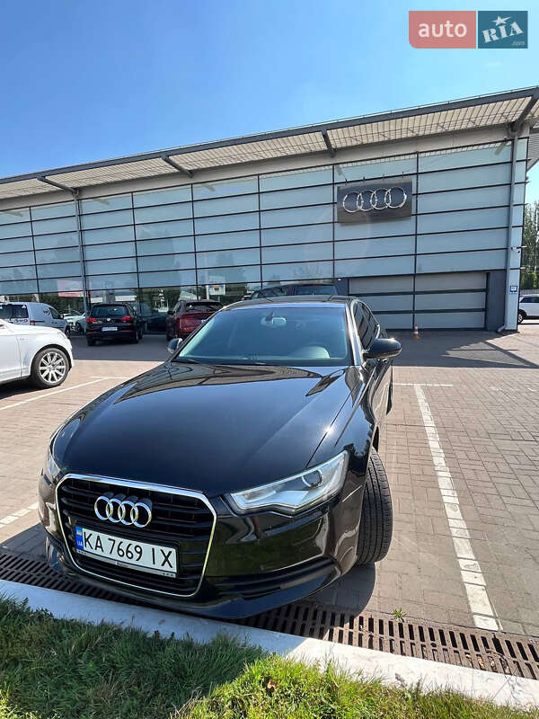 Седан Audi A6 2014 в Киеве