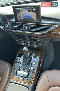 Седан Audi A6 2015 в 