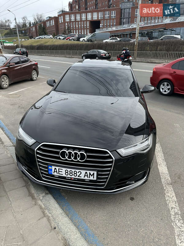 Седан Audi A6 2015 в Киеве