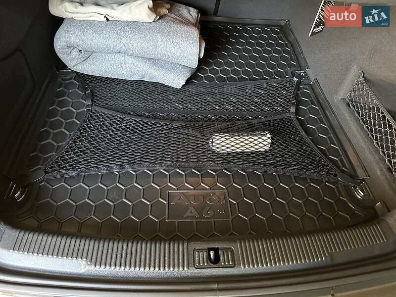 Седан Audi A6 2015 в Киеве