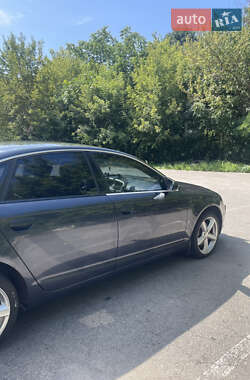 Седан Audi A6 2006 в 