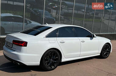Седан Audi A6 2015 в 