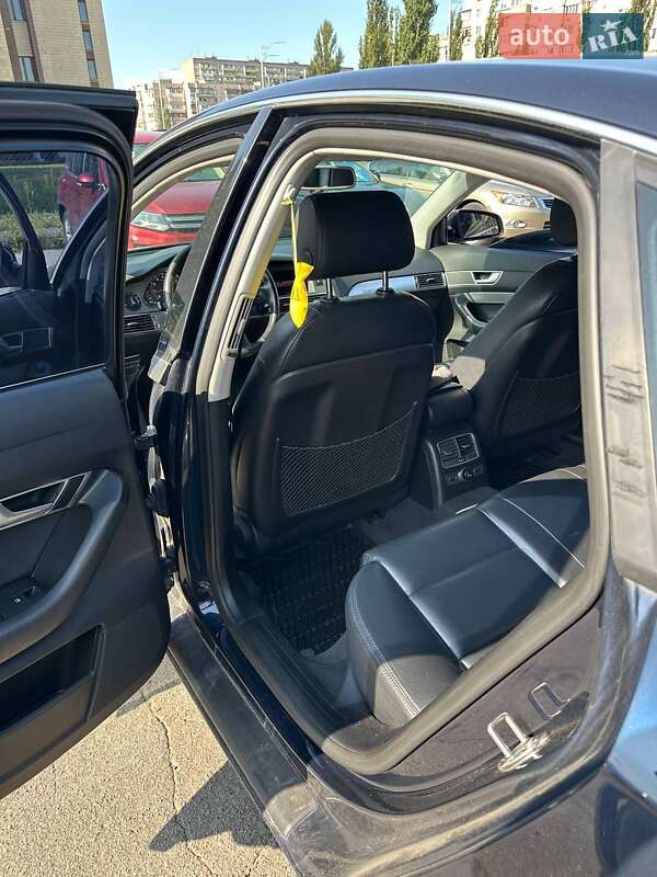 Седан Audi A6 2004 в Харькове