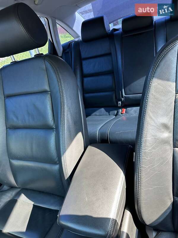 Седан Audi A6 2004 в Харькове