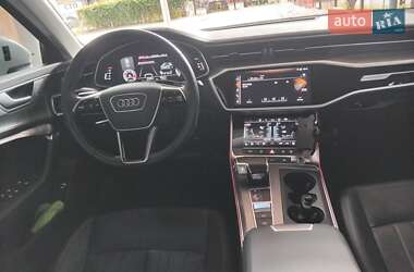 Седан Audi A6 2021 в 