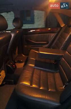 Седан Audi A6 2002 в 