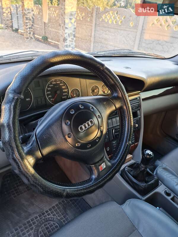 Седан Audi A6 1996 в Камне-Каширском