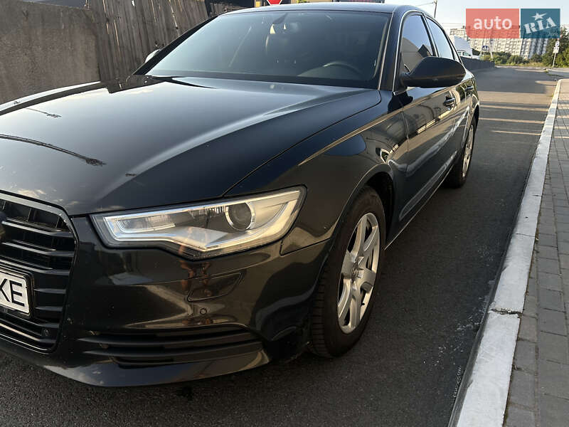 Седан Audi A6 2012 в Киеве