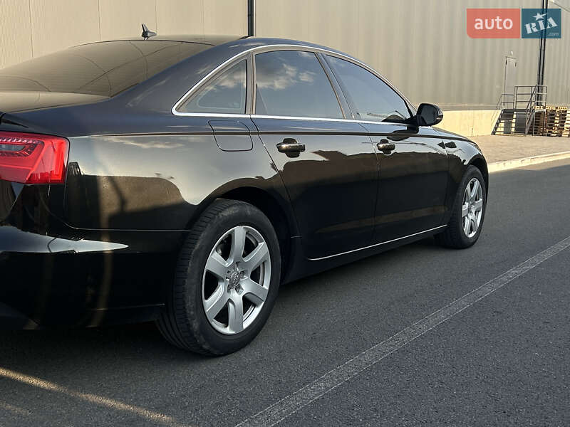 Седан Audi A6 2012 в Киеве
