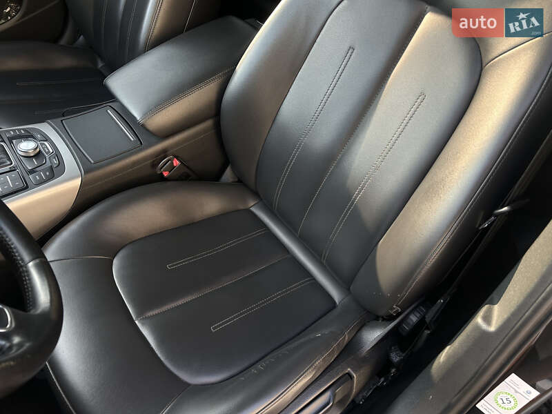 Седан Audi A6 2012 в Киеве
