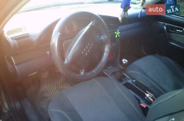 Седан Audi A6 1996 в 