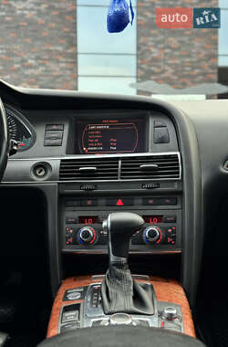 Седан Audi A6 2004 в 