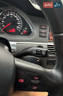 Седан Audi A6 2004 в 