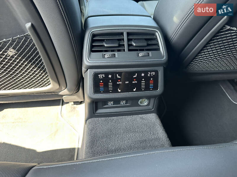 Седан Audi A6 2019 в Ровно