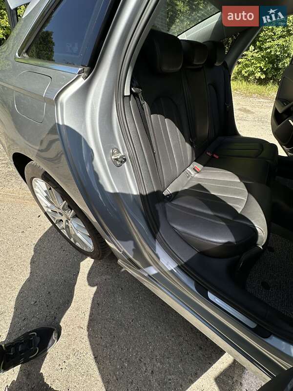 Седан Audi A6 2015 в Хмельницком