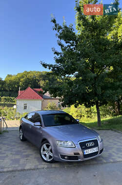 Седан Audi A6 2004 в 