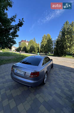 Седан Audi A6 2004 в 