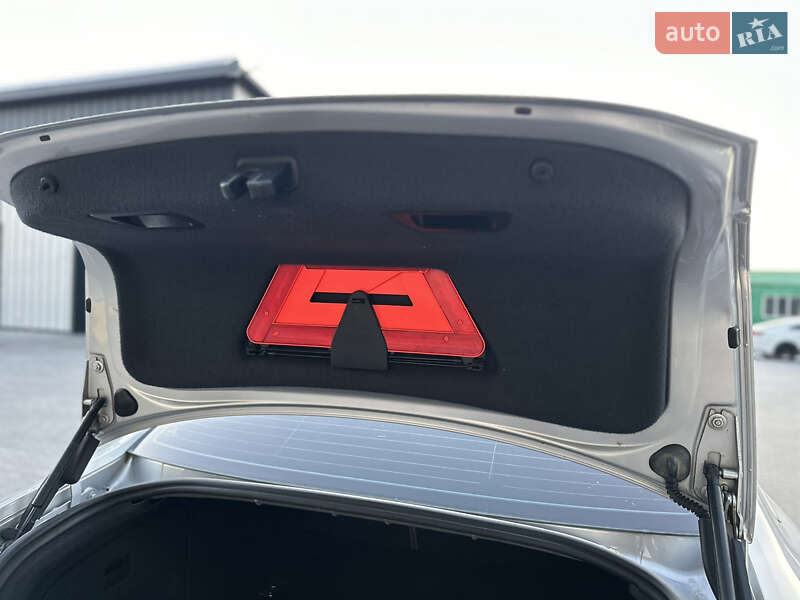 Седан Audi A6 2005 в Владимире