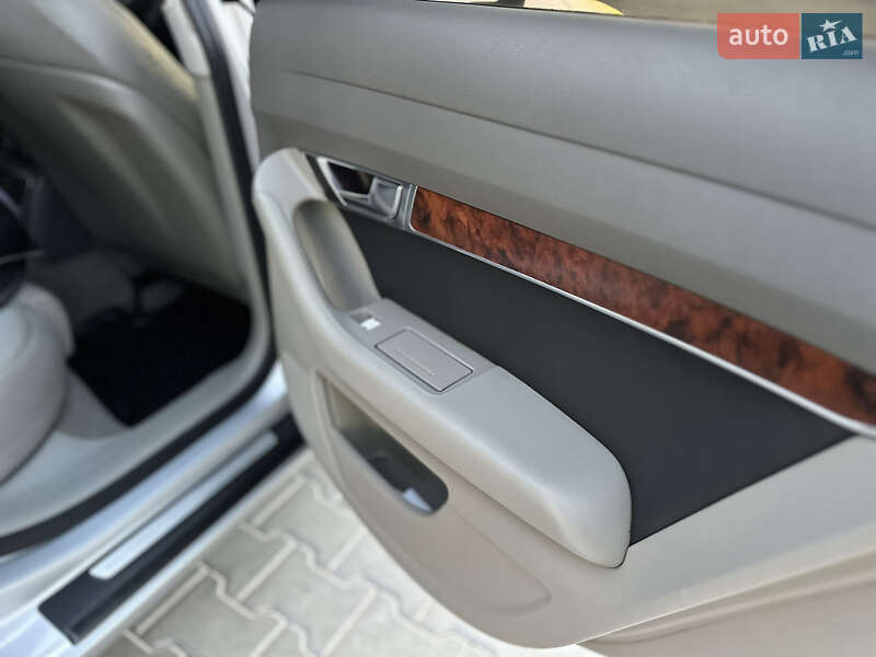 Седан Audi A6 2005 в Владимире