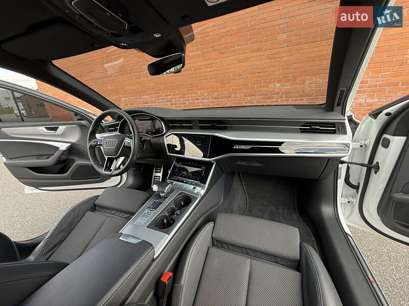 Седан Audi A6 2021 в Киеве