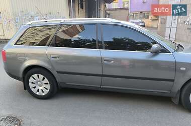 Универсал Audi A6 2001 в 