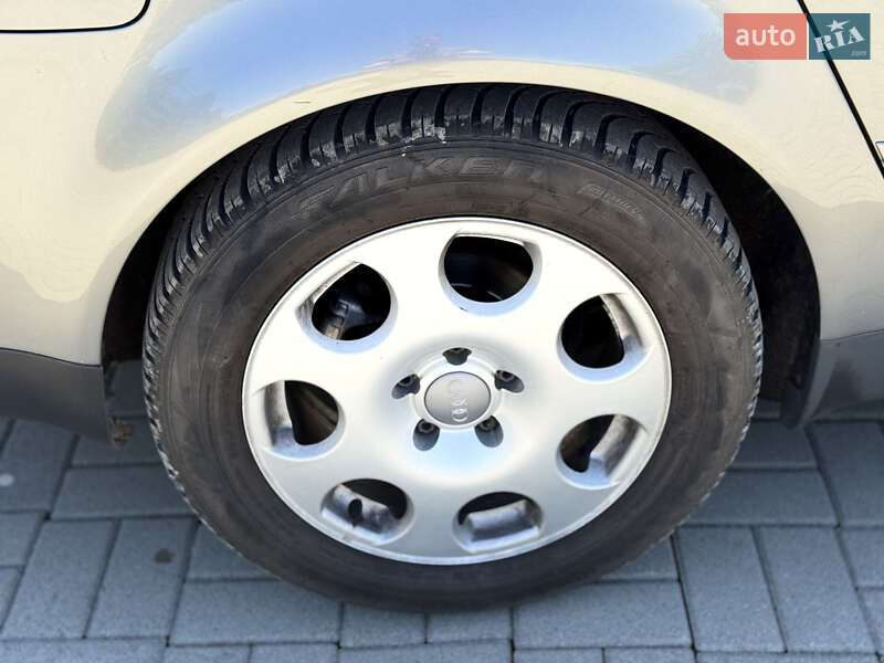 Универсал Audi A6 2002 в Самборе