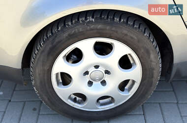 Универсал Audi A6 2002 в 