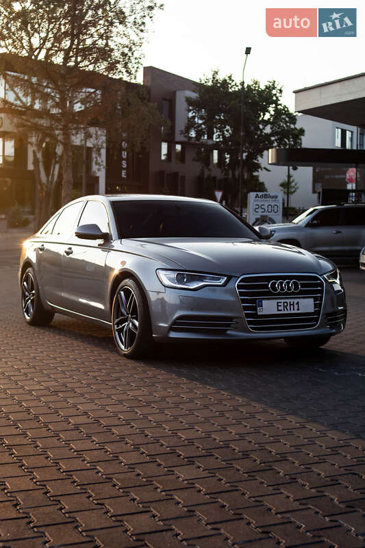 Седан Audi A6 2012 в Ужгороде