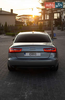 Седан Audi A6 2012 в 