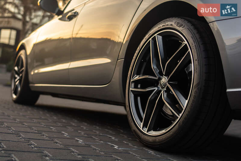 Седан Audi A6 2012 в Ужгороде