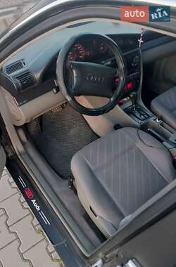 Седан Audi A6 1997 в 