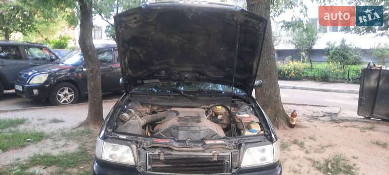 Седан Audi A6 1995 в Киеве