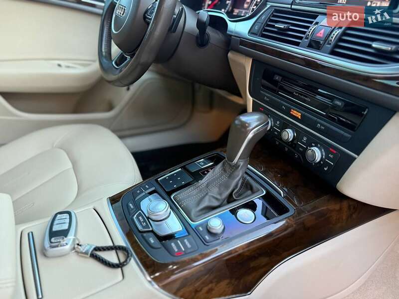 Седан Audi A6 2017 в Ромнах