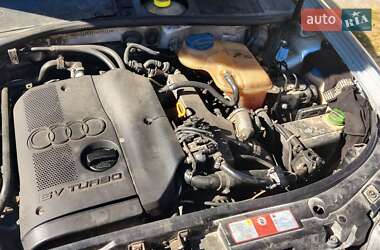 Седан Audi A6 2001 в 