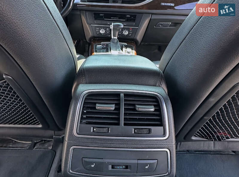 Седан Audi A6 2014 в Запоріжжі