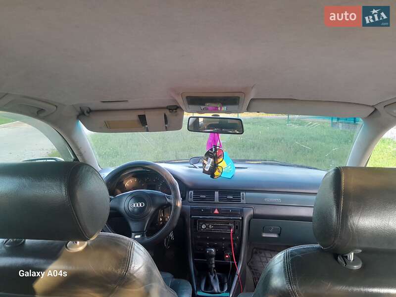 Седан Audi A6 1998 в Черновцах