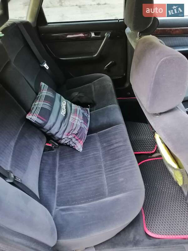 Седан Audi A6 1995 в Львове