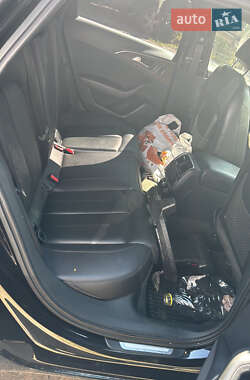 Седан Audi A6 2014 в 