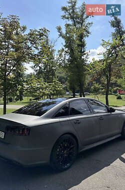 Седан Audi A6 2015 в 