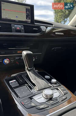 Седан Audi A6 2015 в 