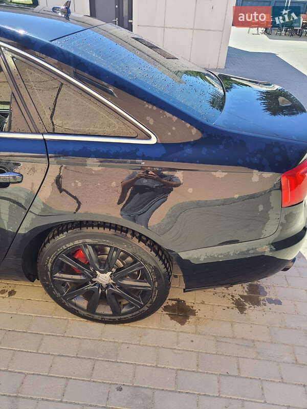 Седан Audi A6 2013 в Горохове