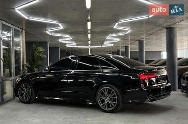 Седан Audi A6 2015 в 