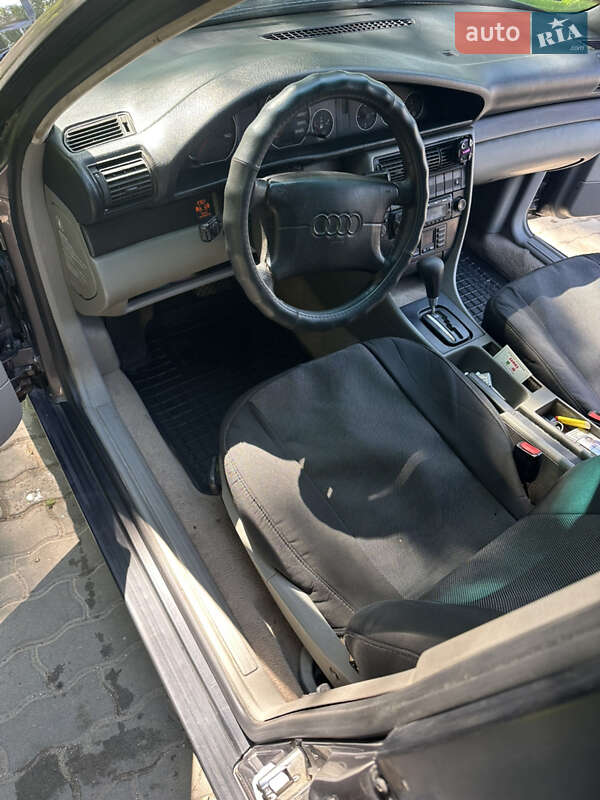 Седан Audi A6 1997 в Копычинце