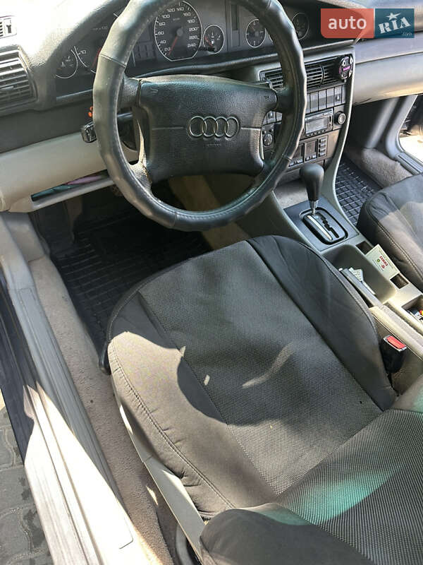 Седан Audi A6 1997 в Копычинце