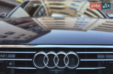 Седан Audi A6 2019 в 